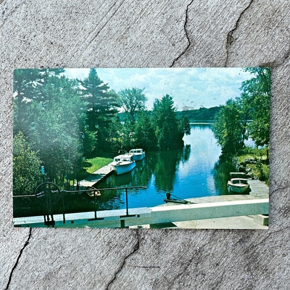 The Rideau Canal in Ontario Canada Postcard - Picture 4 of 5